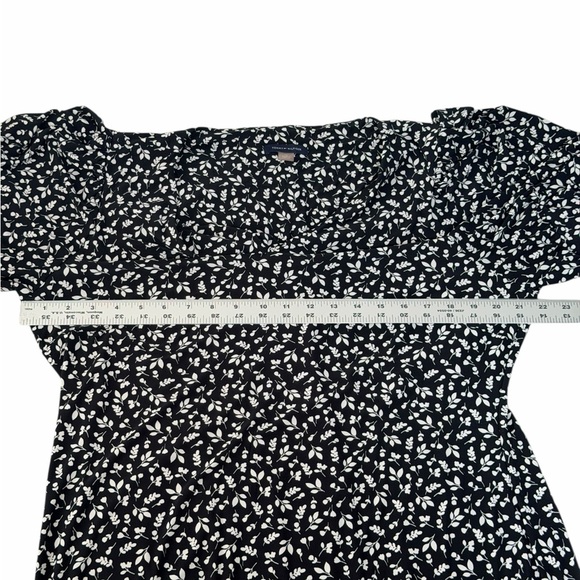 Tommy Hilfiger Black White Floral Puff Sleeve V-Neck Dress Size 14 Cottagecore - Picture 4 of 6